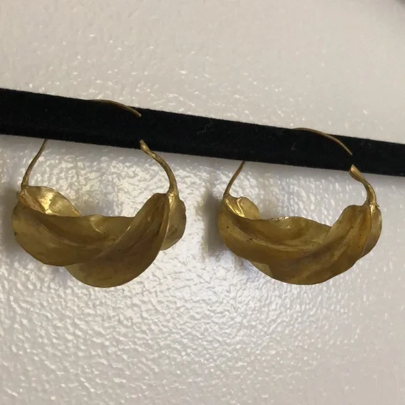 Tribal Hoop Twist Earrings - Picture 2 of 7